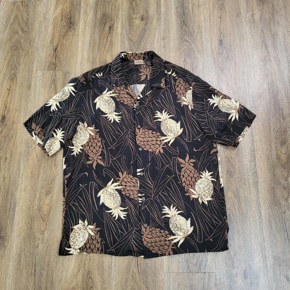 Axist Shirt Men Large Black Hawaiian Pineapple Tropical 100% Silk Button Shirt